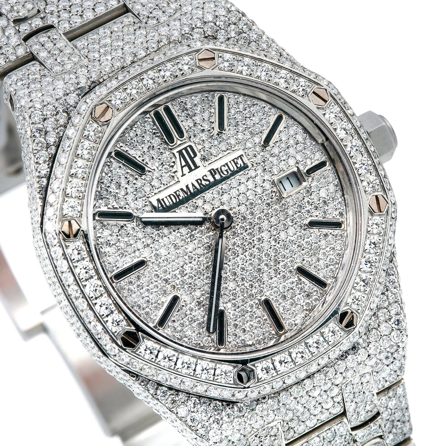 AUDEMARS PIGUET ROYAL OAK LADY 67651 33MM SILVER DIAMOND DIAL WITH STAINLESS STEEL BRACELET